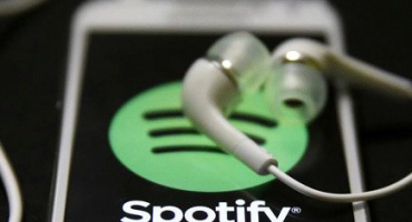 Музыкальный сервис Spotify близок к закупке своего конкурента